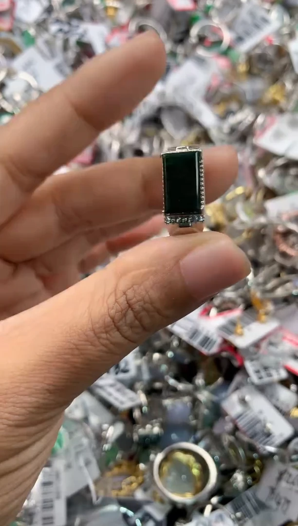 银S925镶嵌戒指翡翠999          7