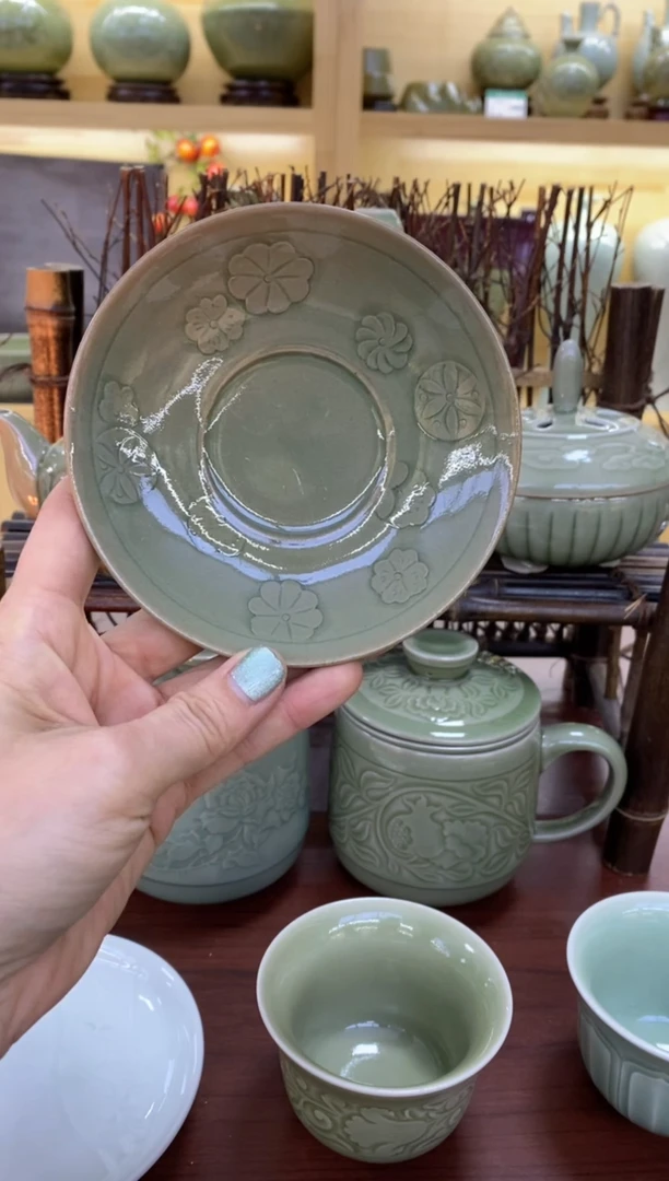 【闪购商品】021505手工刻花黑泥小圆底托微瑕