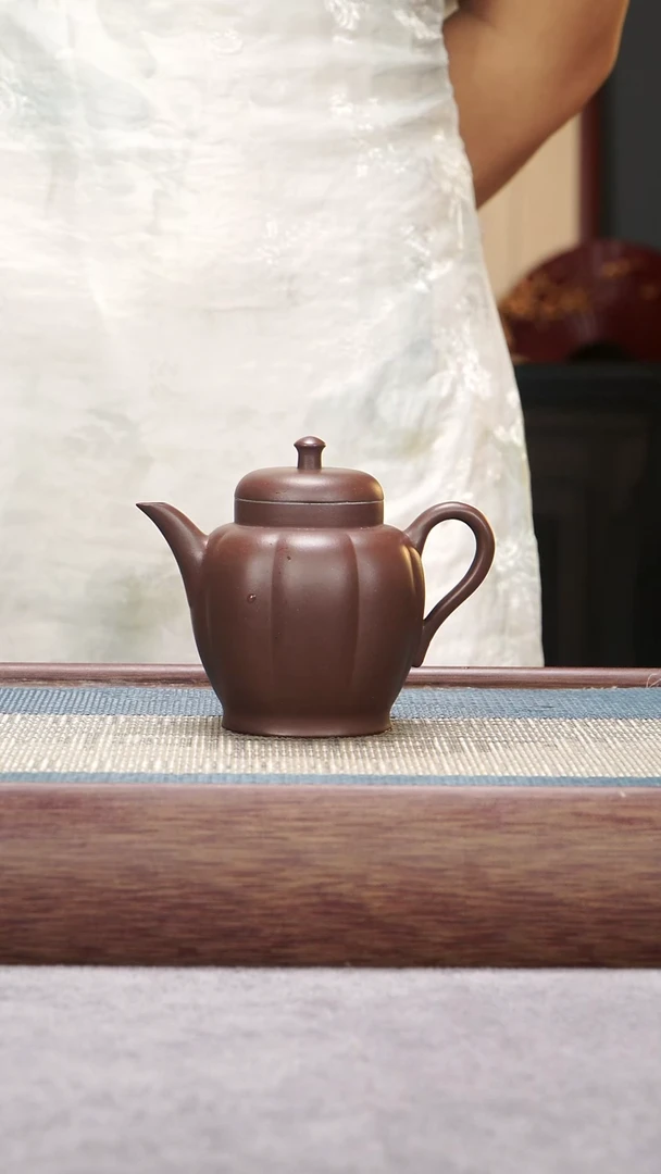 茶壶紫砂底槽青高锦
