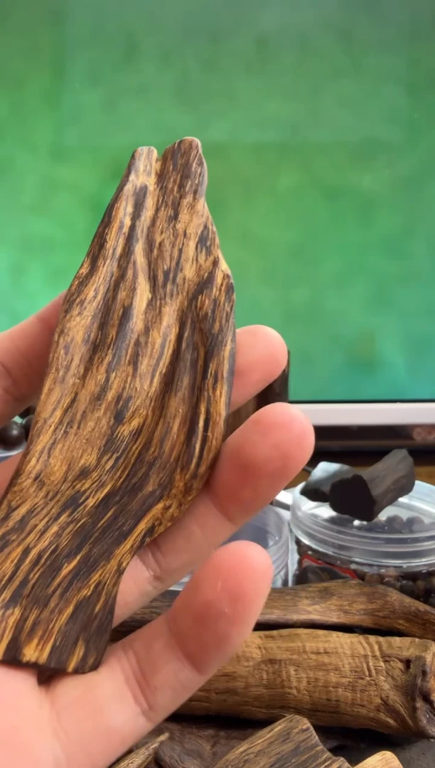 沉香手把件多样性发一