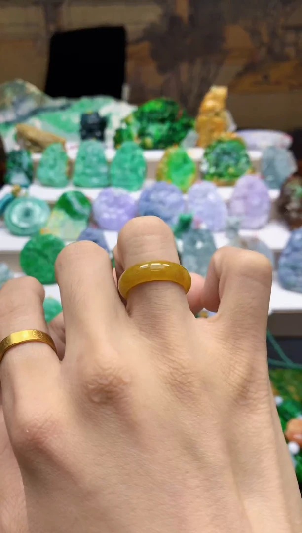 颈饰未镶嵌翡翠山*天然A货翡翠