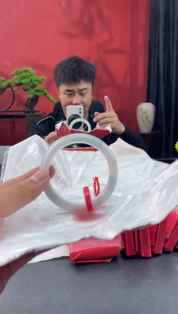 未镶嵌手镯翡翠10