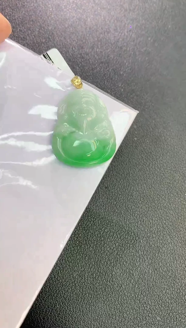 颈饰18K金镶嵌翡翠赠礼盒证书 珍珍