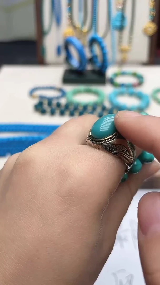 珍藏特色绿色高瓷