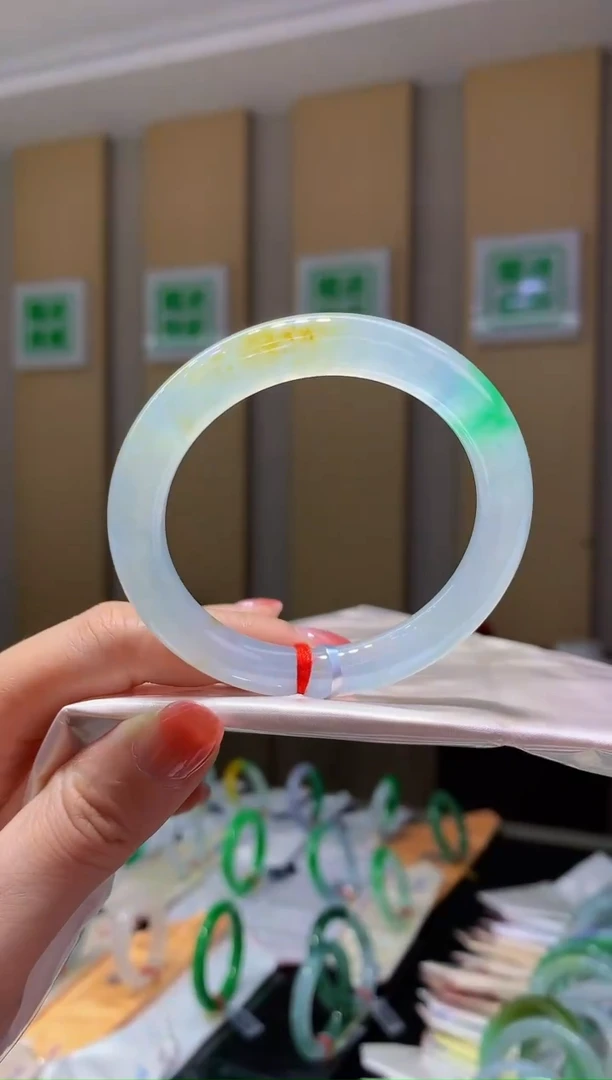 未镶嵌手镯翡翠-C97 圈口53.2 全款37万 定金2万