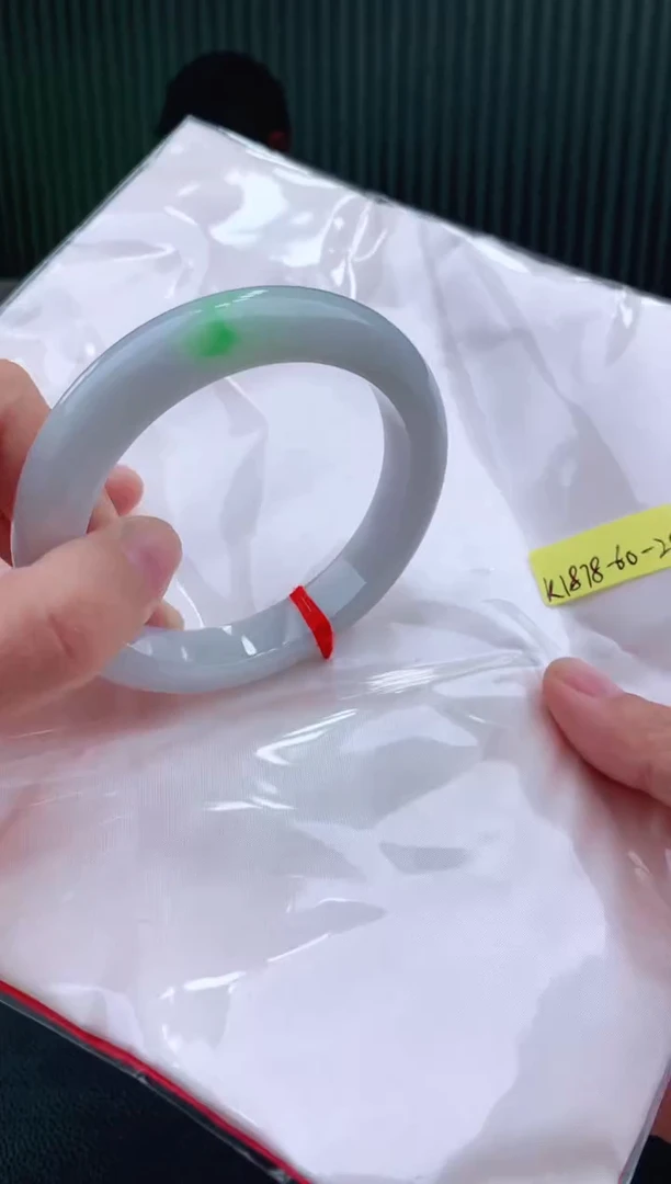 未镶嵌手镯翡翠60