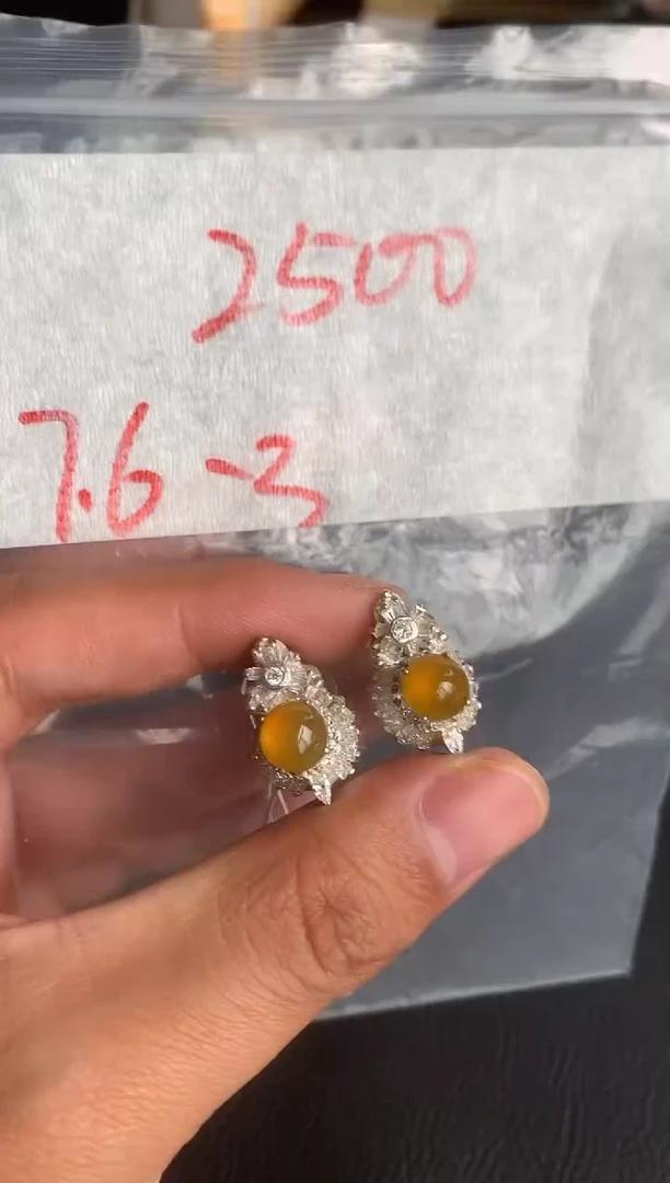 未镶嵌定制翡翠缅甸A货翡翠，拍一发一