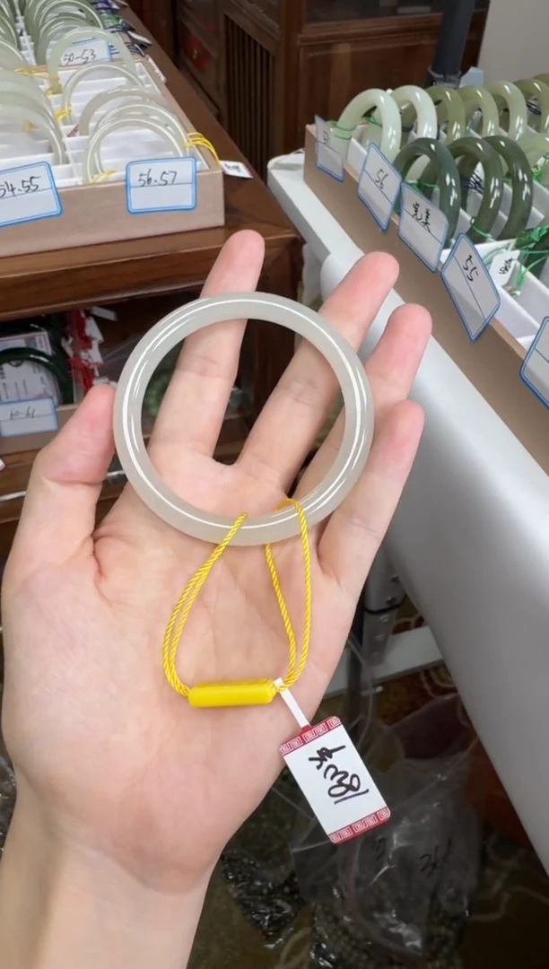 未镶嵌手镯和田玉53