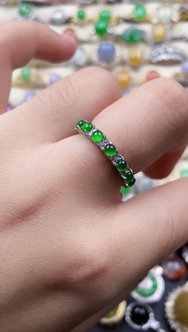 银S925镶嵌戒指翡翠满圈