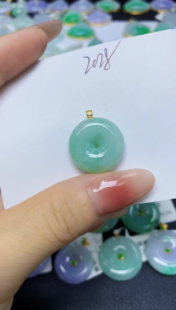 翡翠未镶嵌颈饰 天然缅甸翡翠A货