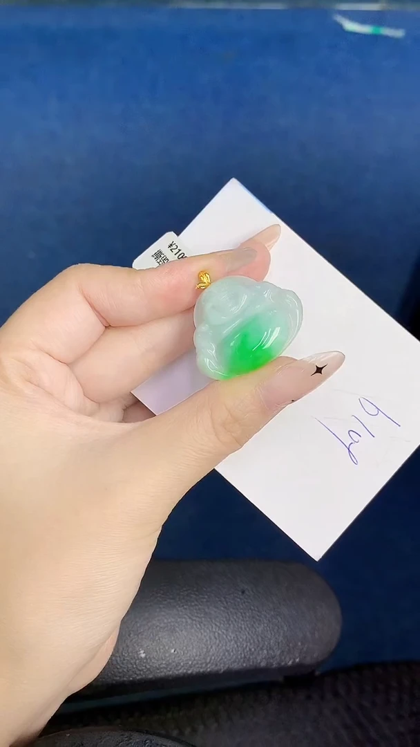 颈饰18K金镶嵌翡翠缅甸天然翡翠A货