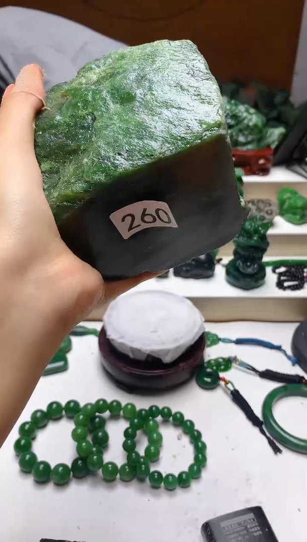 未镶嵌和田玉（碧玉）珠宝半成品260