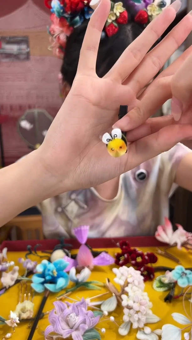 刺绣非遗绒花（发饰）