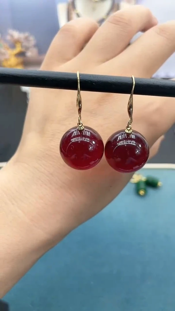 14K金镶嵌血珀耳饰20mm血泊耳钩