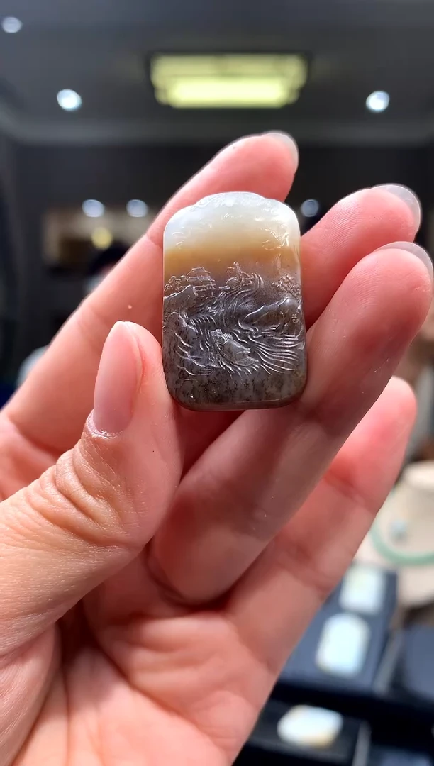 颈饰未镶嵌和田玉挂件