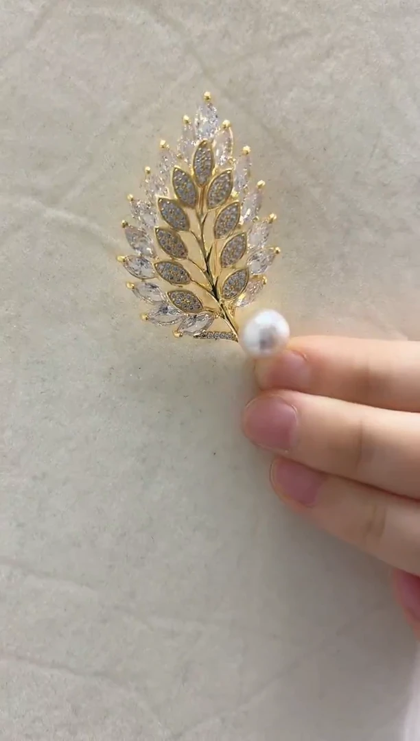 未镶嵌胸饰淡水珍珠小*兽树叶胸针