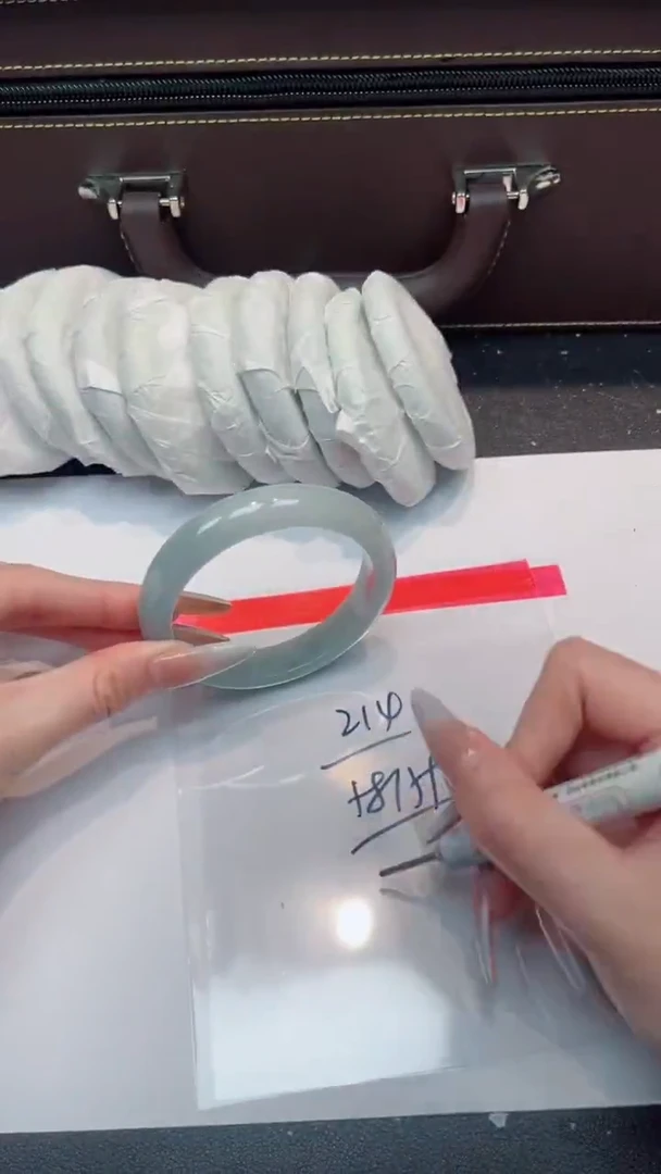 未镶嵌手镯翡翠默认有瑕，no退换-215