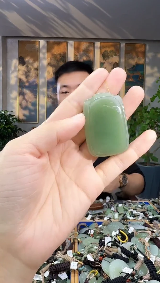 未镶嵌和田玉挂件拍一发一