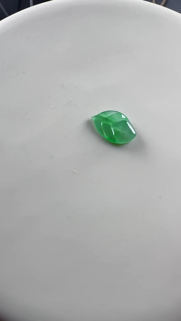 颈饰未镶嵌翡翠天然翡翠