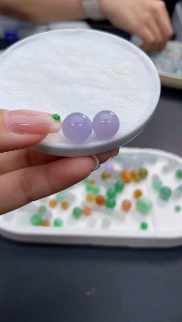 未镶嵌定制翡翠团*?啊A440