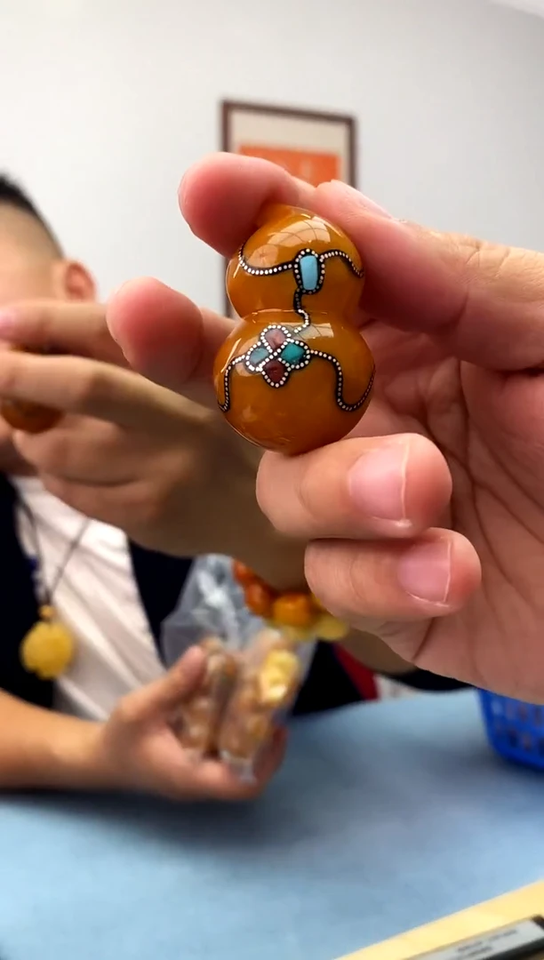 未镶嵌蜜蜡珠宝奇石假一罚十，发一件赠绳016