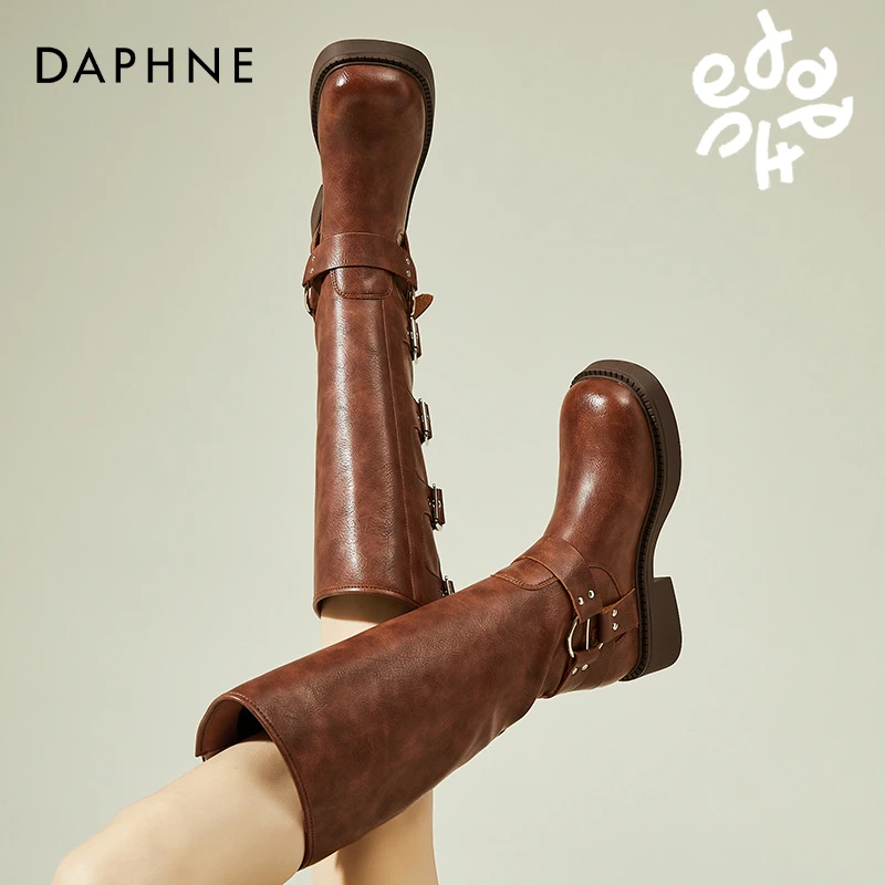 达芙妮长筒靴女靴子西部牛仔靴2025新款草原新疆旅行高筒棕色长靴