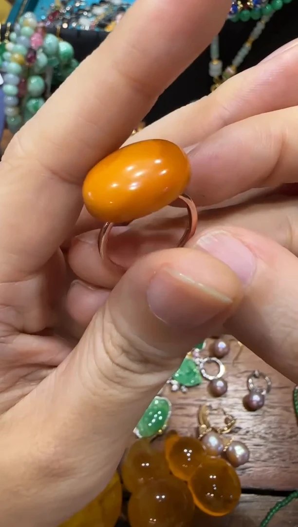 未镶嵌琥珀戒指蜜蜡