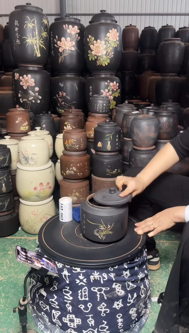 【闪购商品】壶大大瑕疵茶叶罐 德钟彩填 490