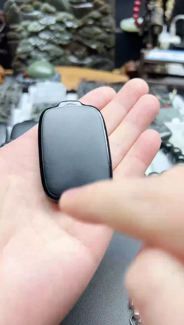 颈饰未镶嵌和田玉塔青平安无事牌