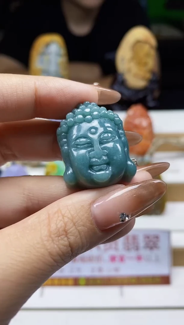 颈饰未镶嵌翡翠1