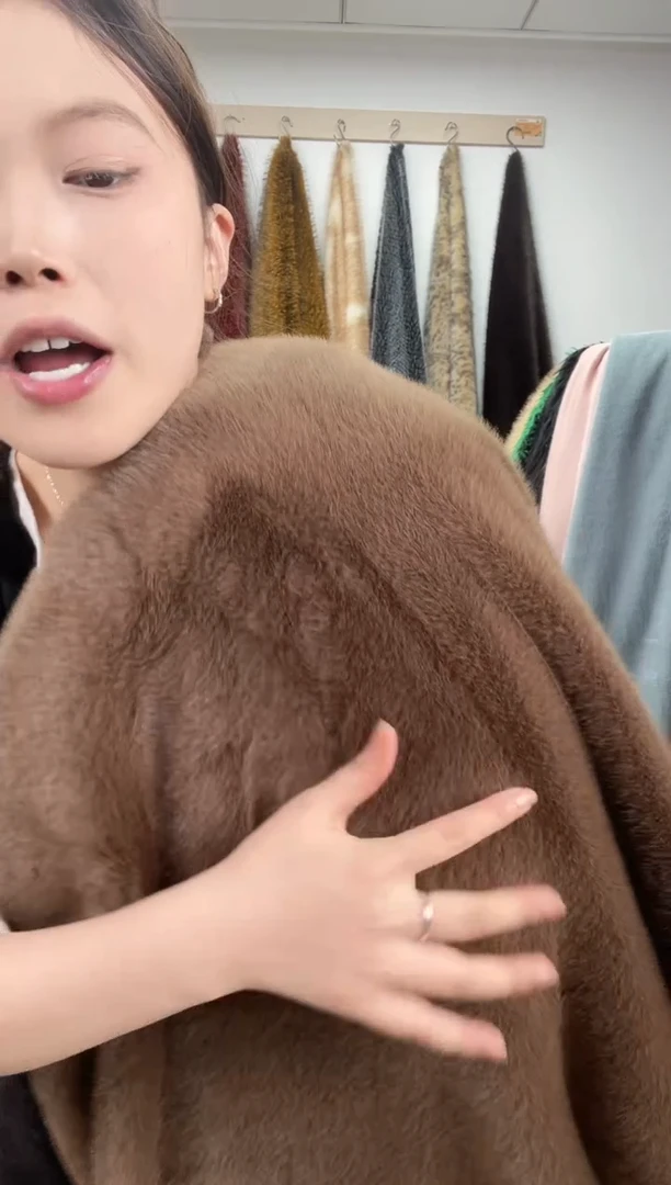 狐狸毛B40尺寸1.9*2