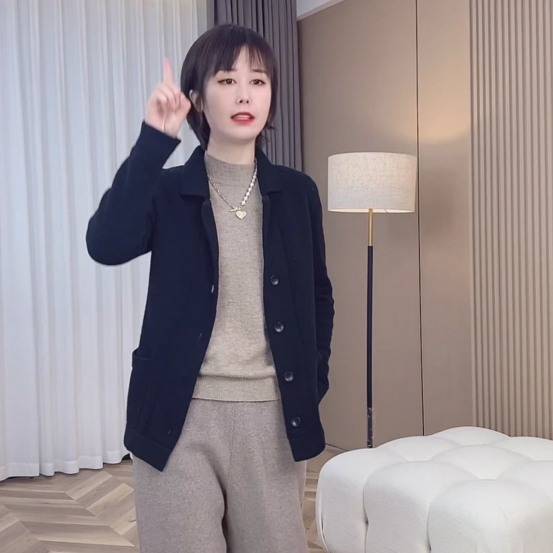 敲舒适的文艺范复古气质翻领羊毛开衫  简约通勤小西服外套