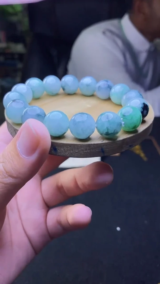 定制翡翠未镶嵌天然缅甸A货翡翠，多样性发货，拍一发一