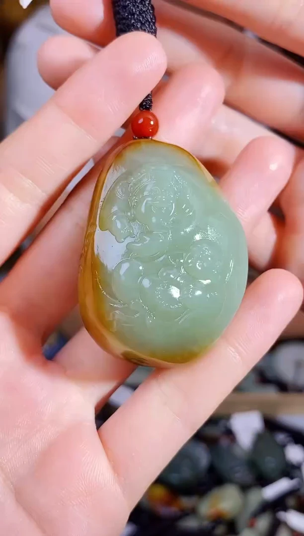 和田玉未镶嵌颈饰1