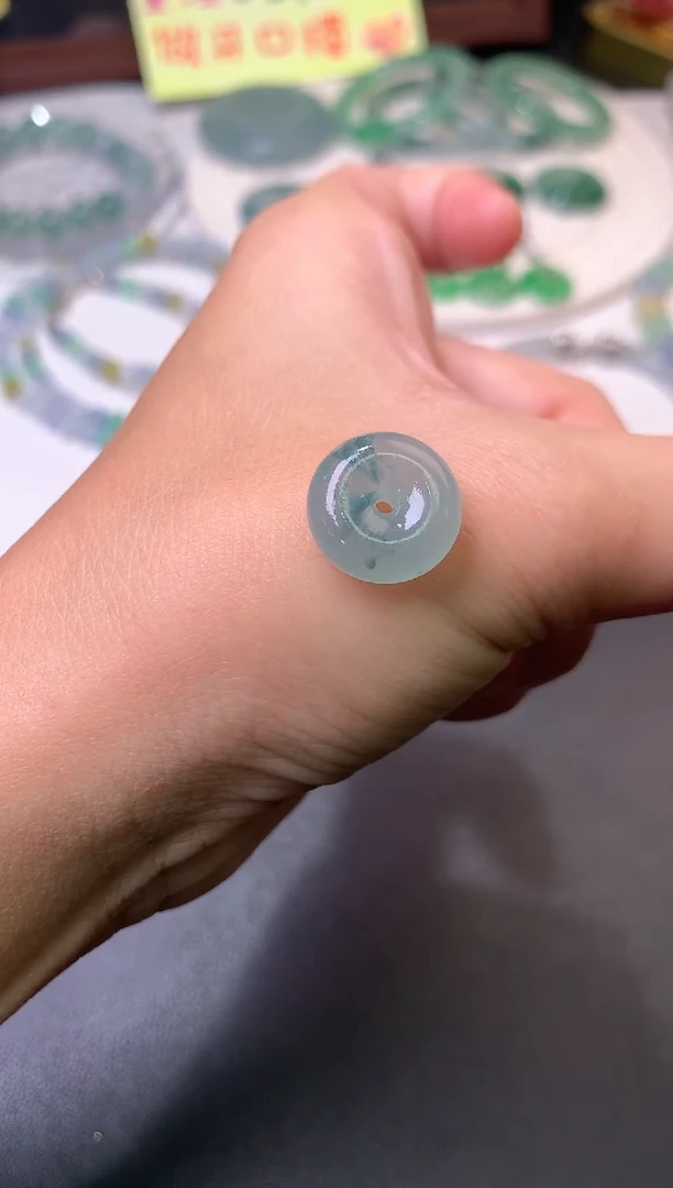 未镶嵌定制翡翠毛货