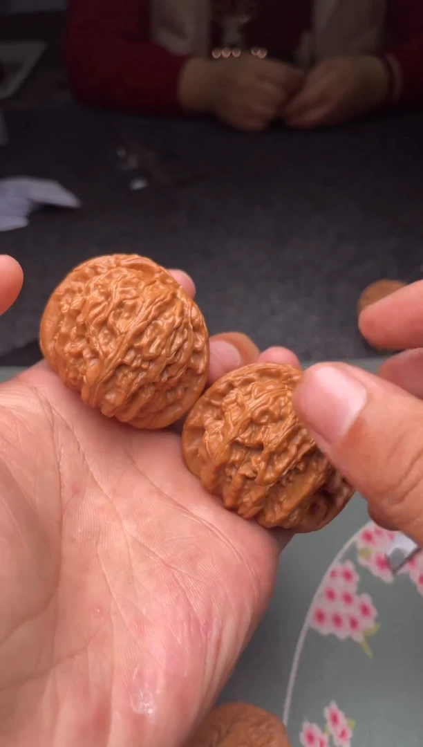 把件文玩核桃a154   白狮子 45尺