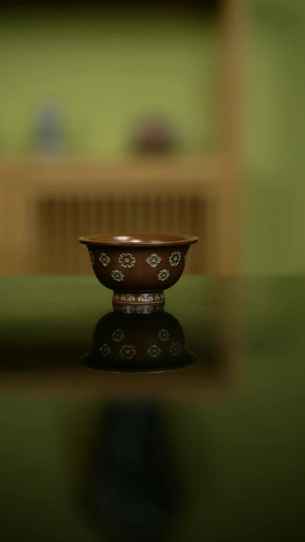瓷龙泉舒禾-宝相花小压手杯