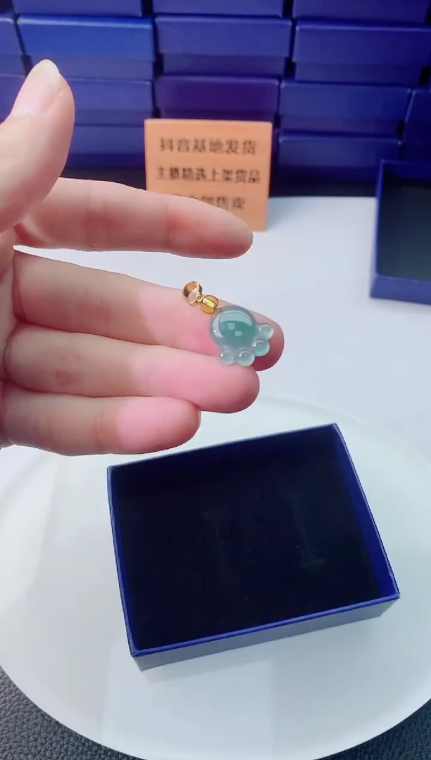 翡翠未镶嵌颈饰1111111111