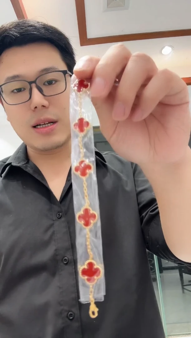 18K金镶嵌手链玛瑙/玉髓红色k黄，五花手链