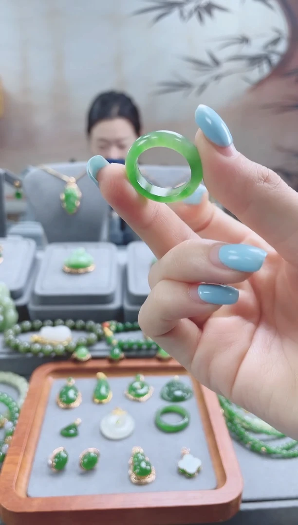 未镶嵌戒指和田玉未镶嵌 戒指 和田玉