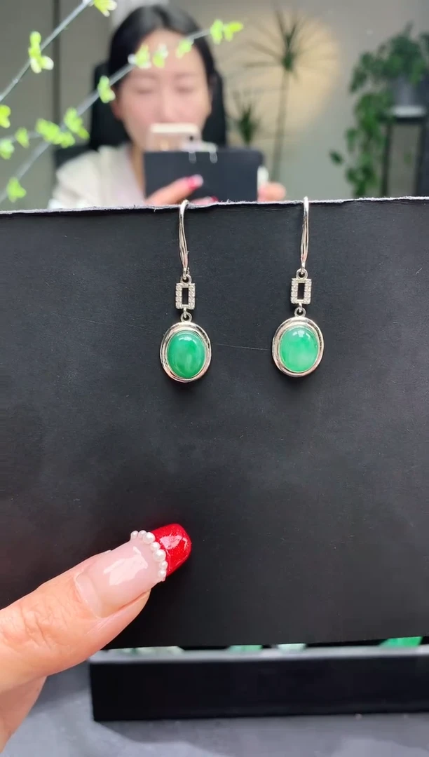 【闪购商品】石英质玉耳坠合金耳坠