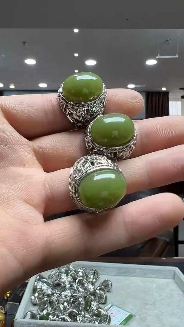 未镶嵌戒指和田玉男戒-多样性发货其中发一