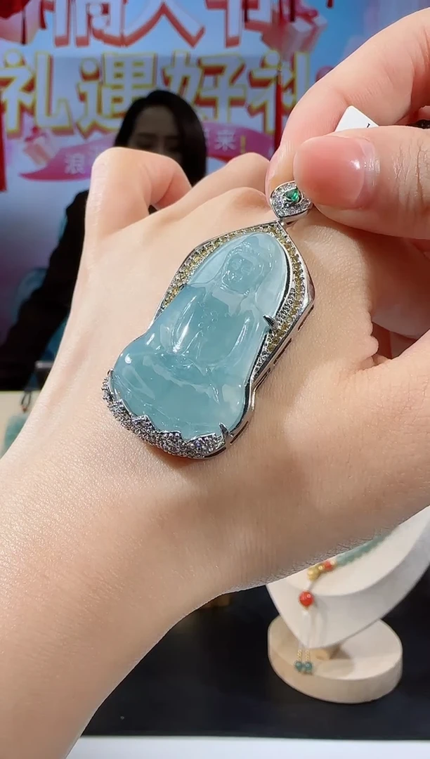 【闪购商品】翡翠吊坠(不含链)合金观音多样性发一