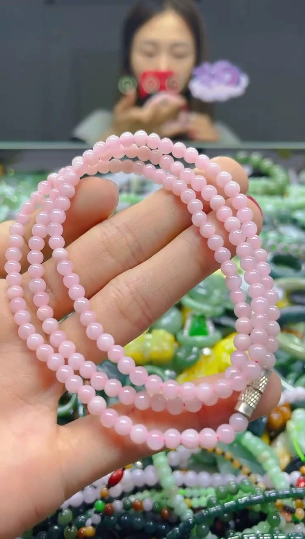 颈饰未镶嵌翡翠4MM/Q/翡翠A货，一件也是批发价