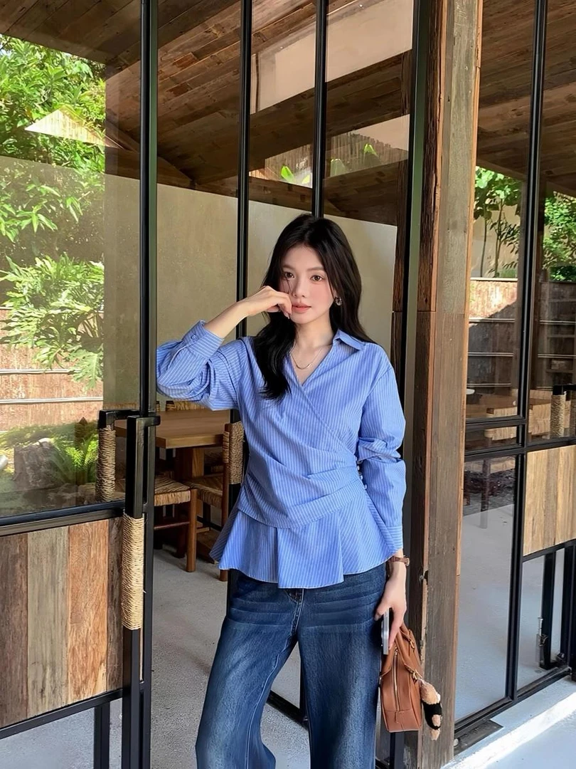 大码设计感条纹衬衫女长袖遮肚子上衣胖mm春秋新款收腰显瘦衬衣女