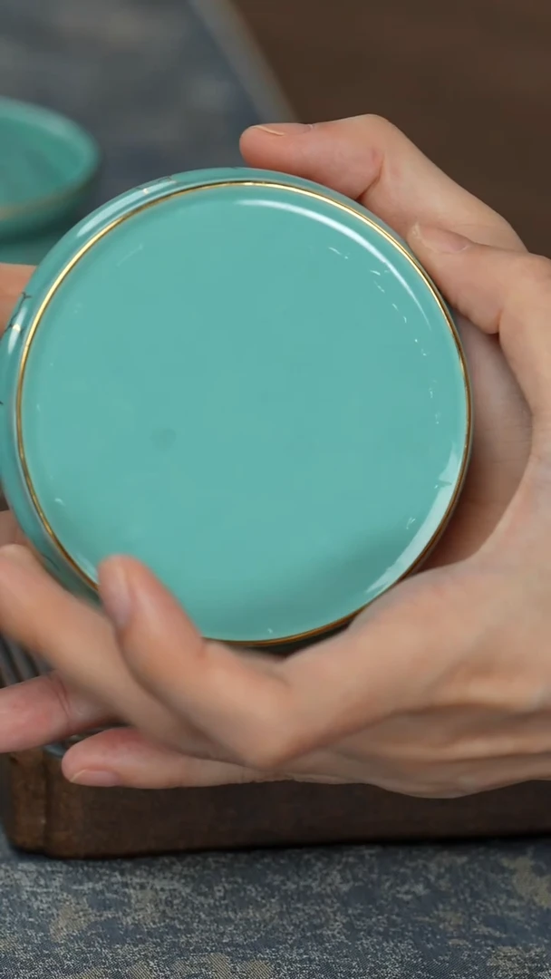 【绿松石金络盖置】【12西泠礼盒】