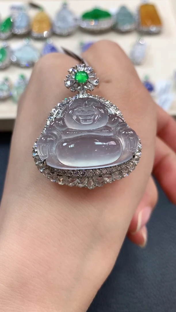 【闪购商品】翡翠吊坠(不含链)18K金镶嵌n82