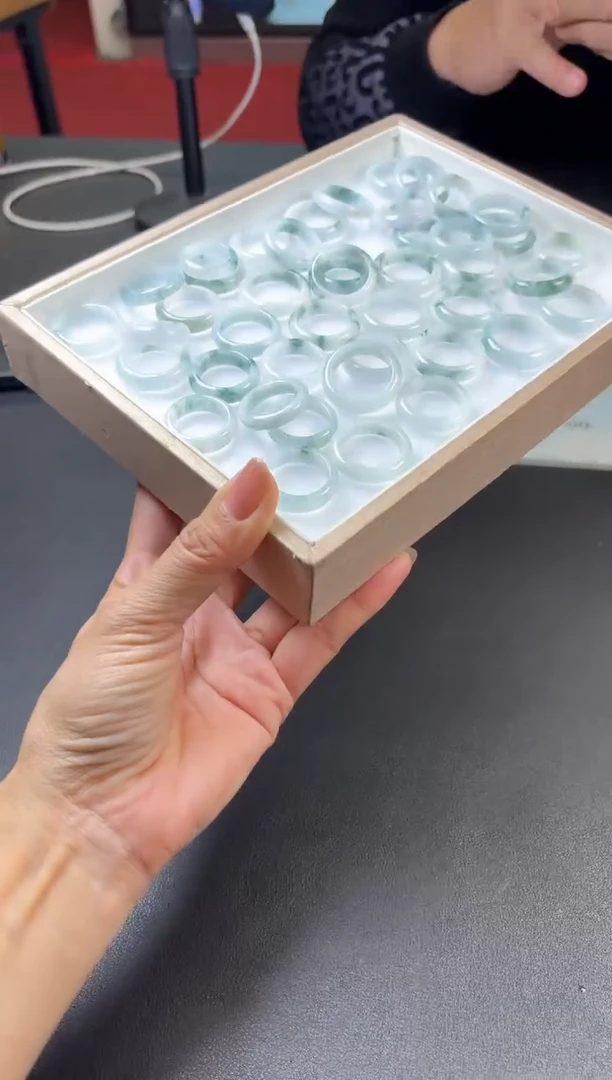 未镶嵌挂件翡翠多样性发一件R703168