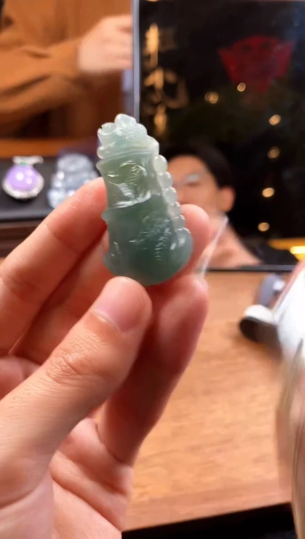 未镶嵌定制翡翠雪**使5036毛货不退不换