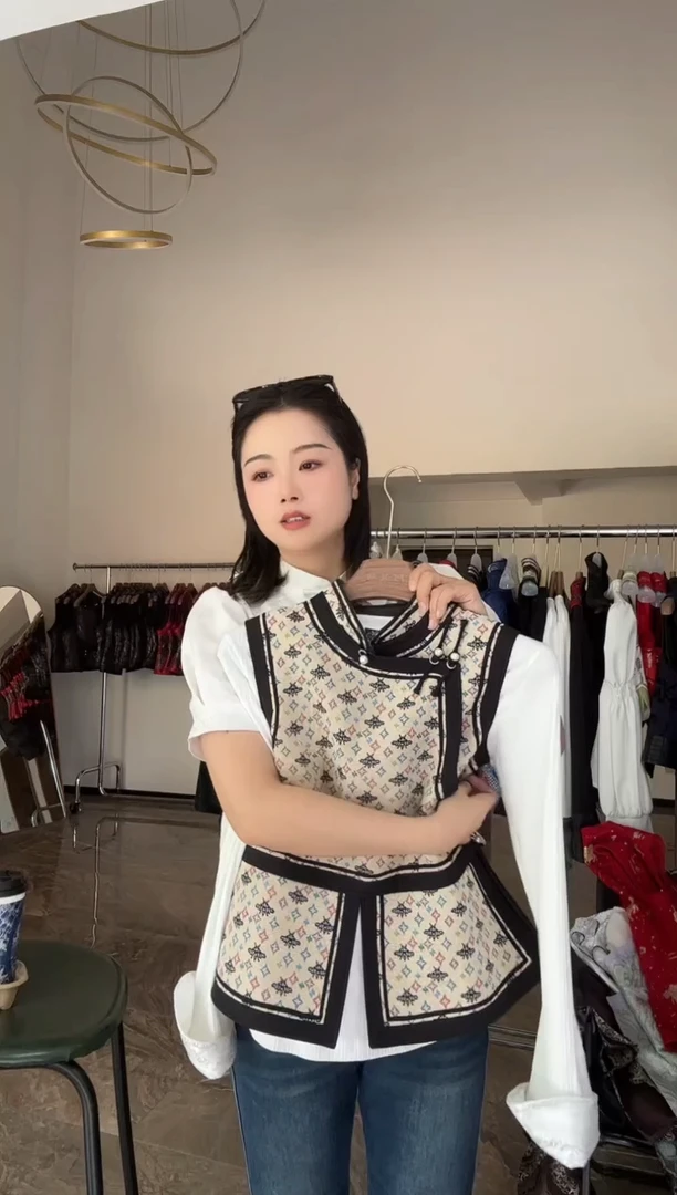 白色小蜜蜂马甲 2XL